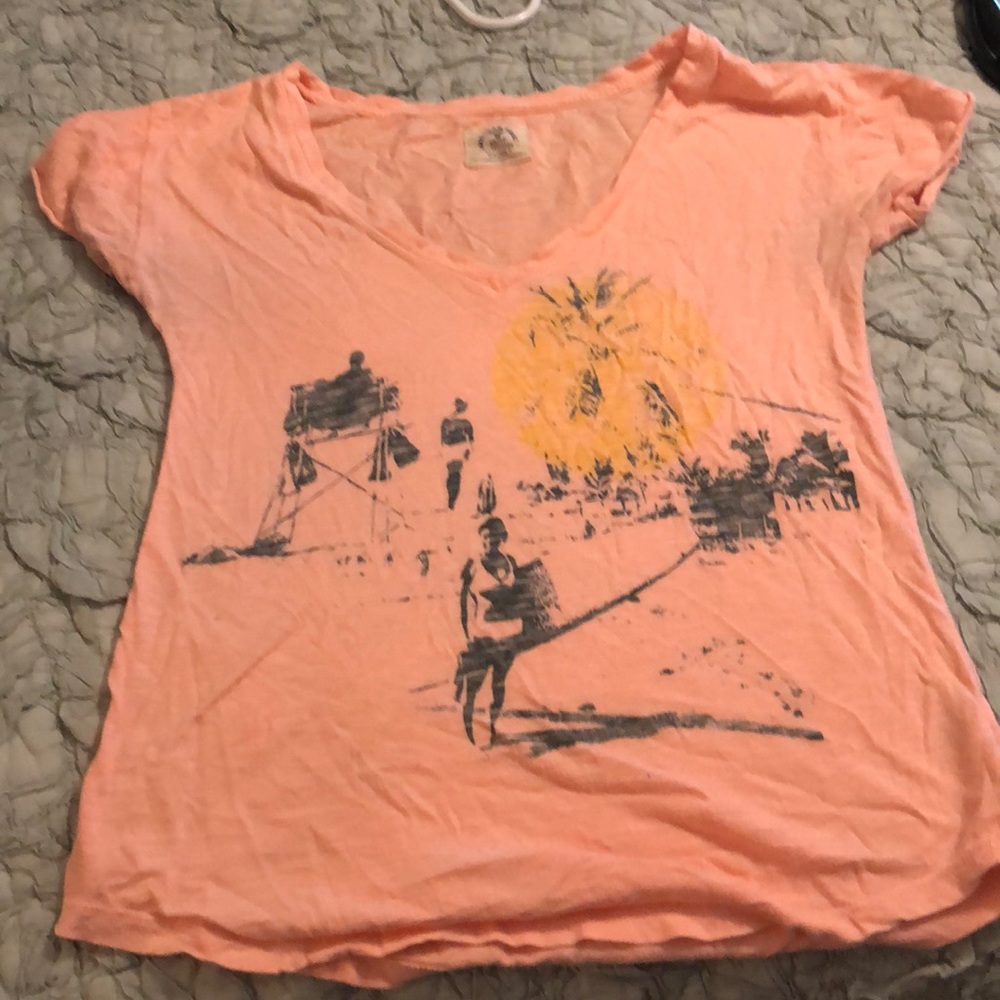 Tee shirt